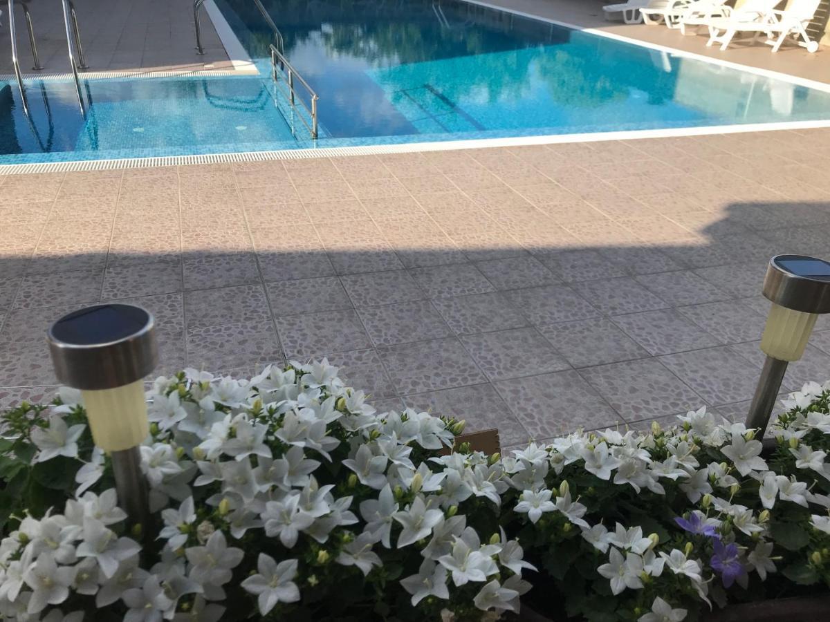 Byala Residence Apartments Екстериор снимка